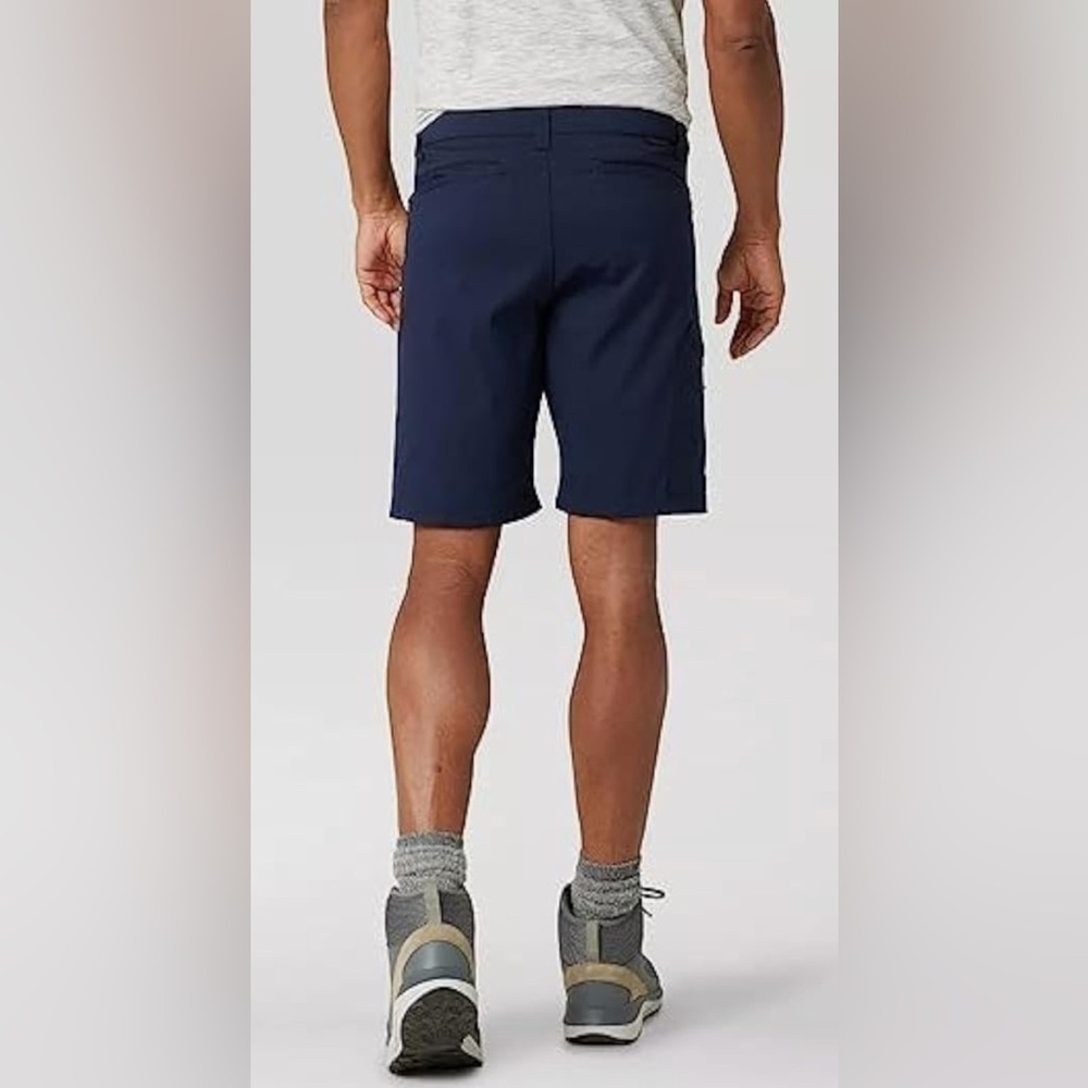 Wrangler Men's ATG 9” All Terrain Performance Utility Short in Navy - Picture 4 of 13
